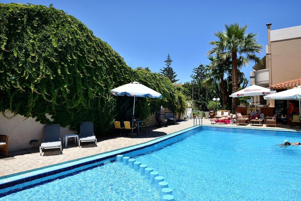 Akatos Hotel Agia Marina Exterior foto